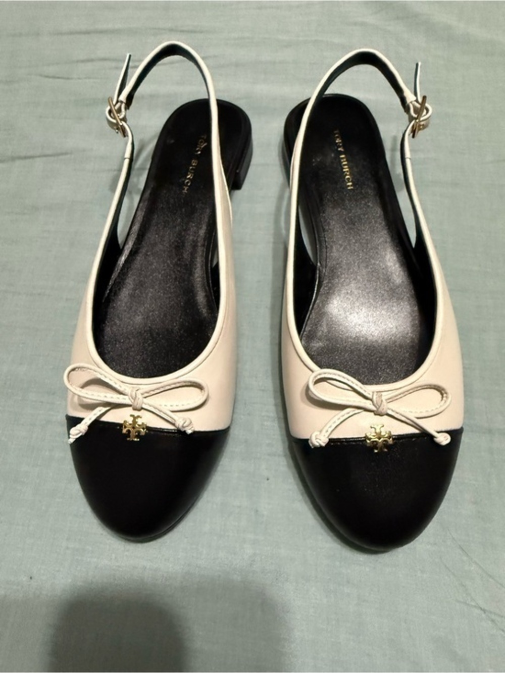 Tory Burch Women’s Cap toe Slingback Ballet Flats in Black & light Cream